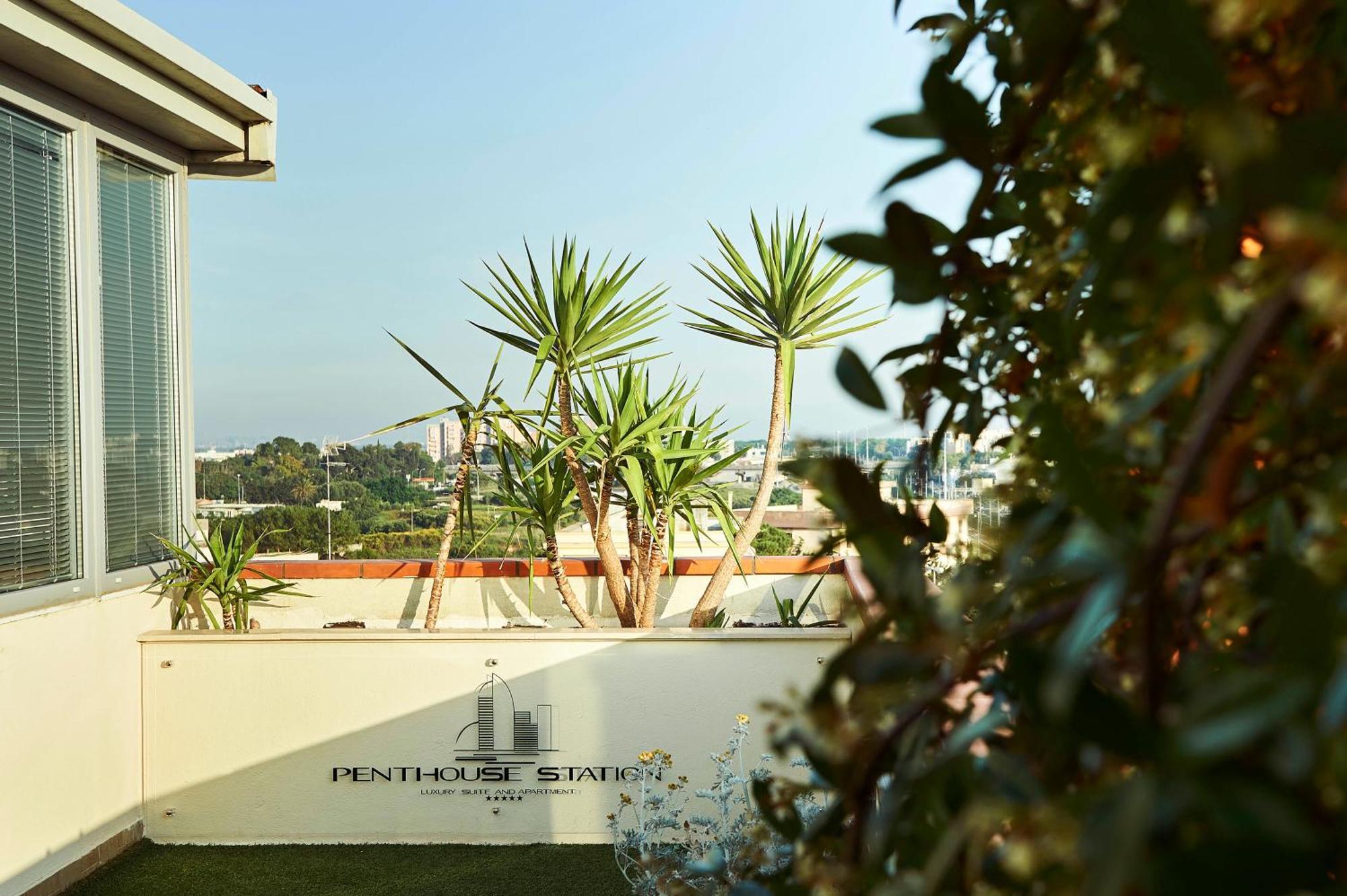 Penthouse Station Luxury Suites & Apartment Brindisi Ngoại thất bức ảnh