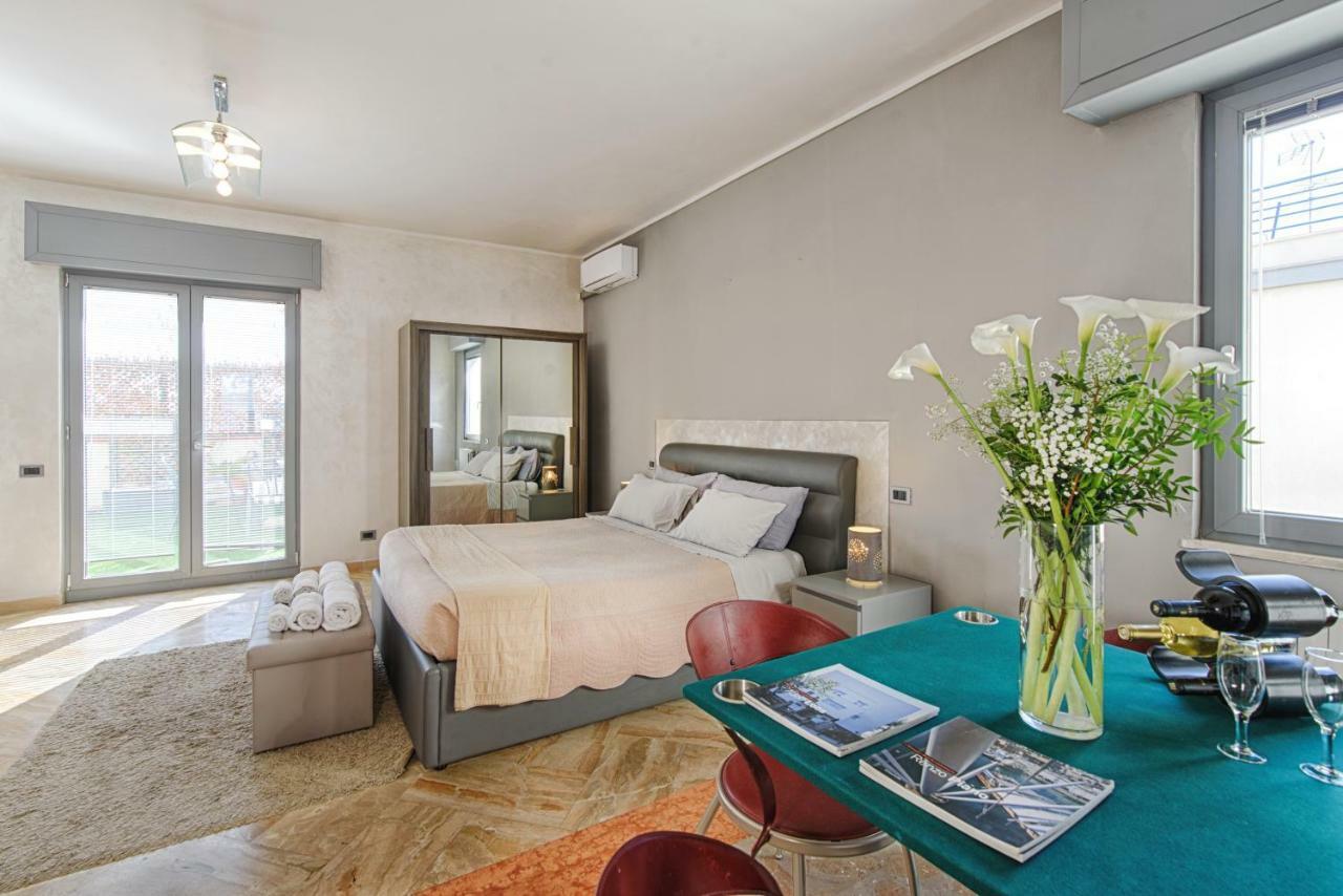 Penthouse Station Luxury Suites & Apartment Brindisi Ngoại thất bức ảnh