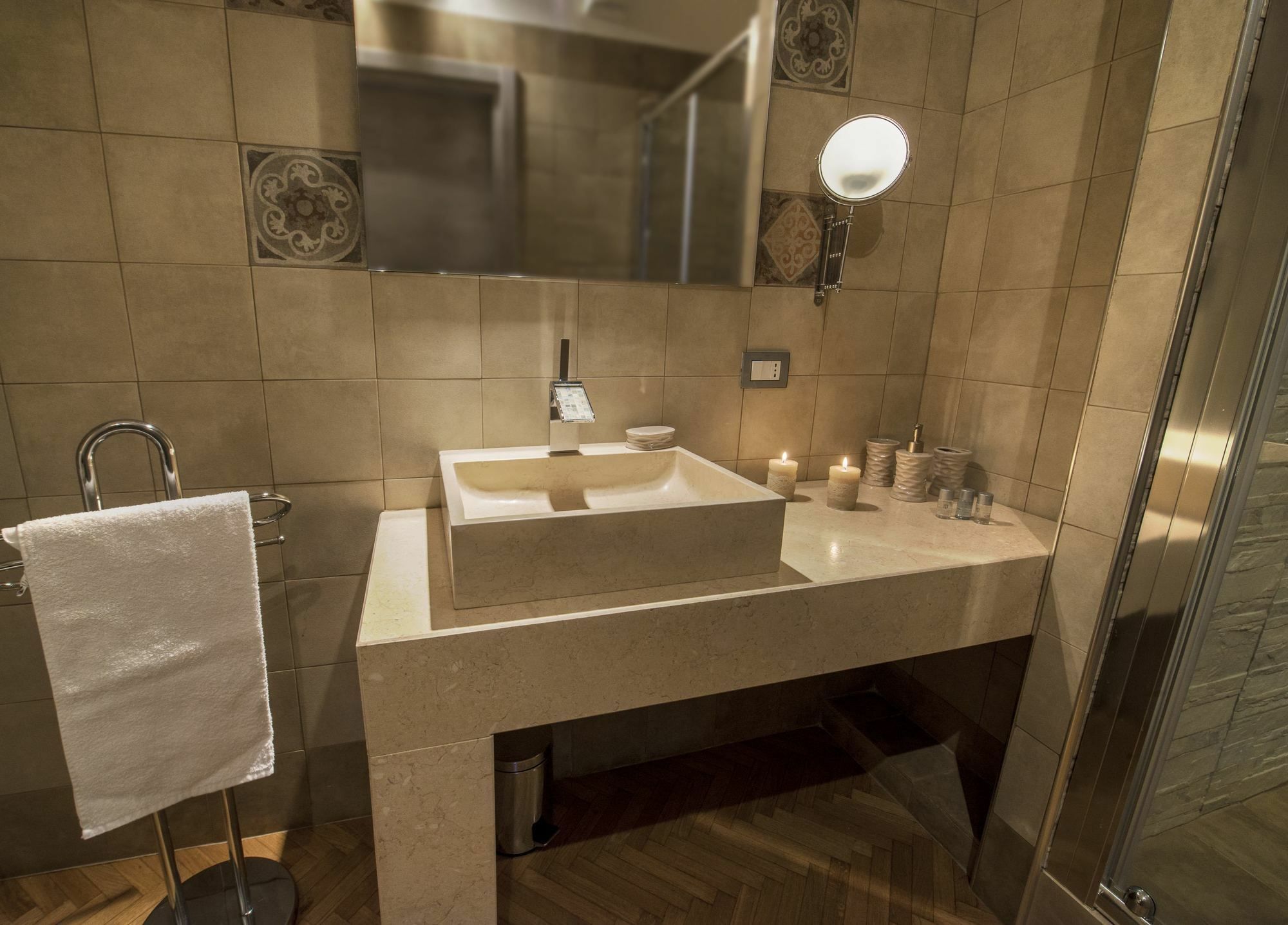 Penthouse Station Luxury Suites & Apartment Brindisi Ngoại thất bức ảnh